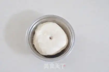 Make caterpillar bread step 1