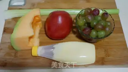 Make A salad of fruit and vegetables step 0