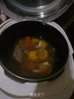 Make Corn carrot bone soup step 5