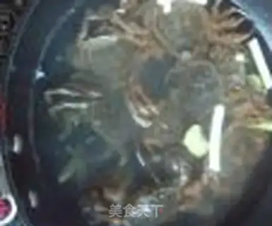 Make Boiled crabs step 2