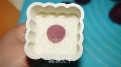 Make ♪ Purple roses ice mooncake ♪ step 12