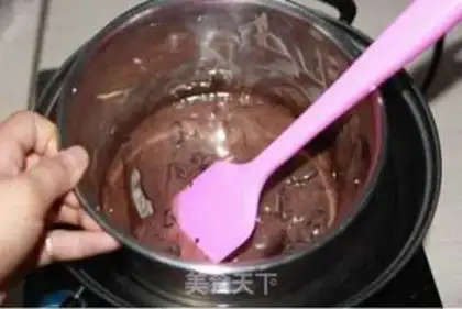 Make Almond chocolate cake step 21