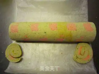 Make Colored apple cake roll step 28