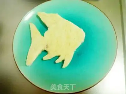 Make Rainbow fish sandwich step 0