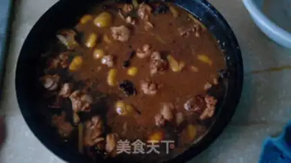 Make Red-burned chestnut chicken step 5