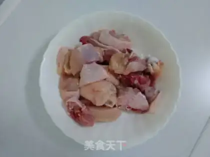 Make Curry potato chicken step 1