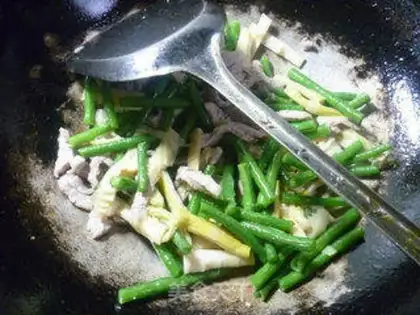 Make Skinny veggie tails with fried beans step 8