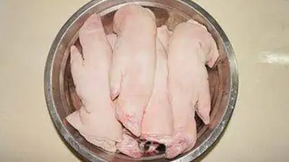 Make Red pig hoof step 0