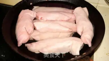 Make Red pig hoof step 2