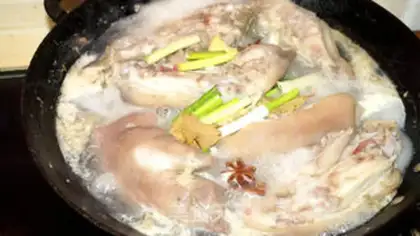 Make Red pig hoof step 4