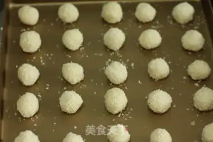 Make Coconut ball step 4