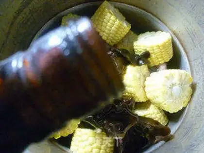 Make Sweet cornbone soup in blackwood step 4