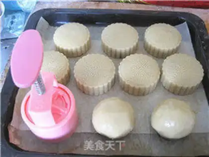 Make Chestnut mooncake step 13