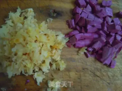 Make Purple potato silver ear soup step 1