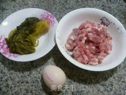 Make Eggs, snow, meat step 0