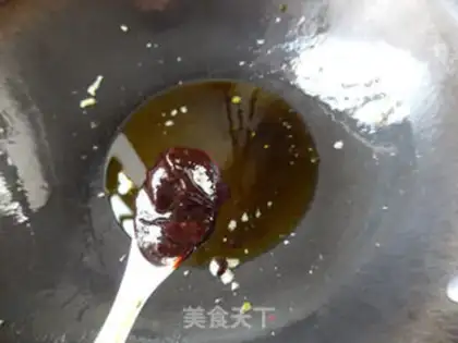 Make cucumber egg sauce and rice powder step 5