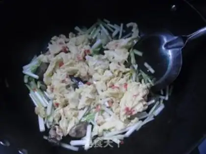 Make Seafood, yellow eggs step 6