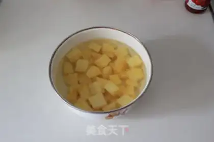 Make Pineapple crotch step 1