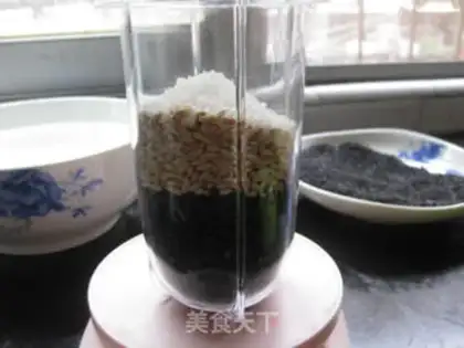 Make Homemade black sesame paste step 7