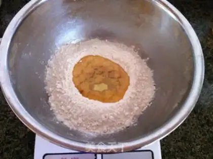 Make Peanut sesame pie step 3