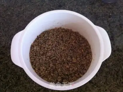 Make Peanut sesame pie step 6