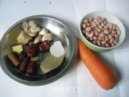 Make Peanut stew pig hoof step 1