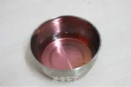 Make Crystal cherry lollipop step 3