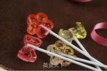 Make Crystal cherry lollipop step 7