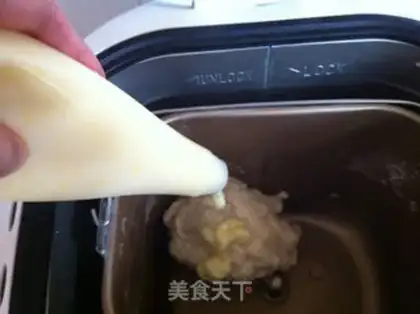 Make Egg salad burger step 1