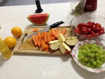Make Tomato sweet orange juice step 0