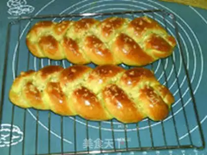 Make Mango ice cream braid bread step 18