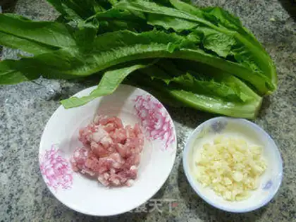 Make Garlic pasta step 0