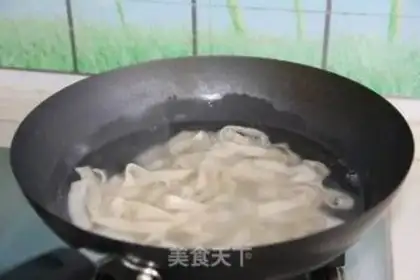 Make Oily noodles step 1