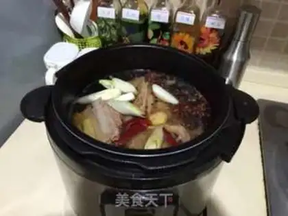 Make Mongol hand-picking lamb step 2