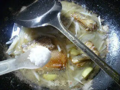 Make Carrot ribbon fish step 8