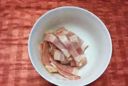 Make Homemade square pizza step 17
