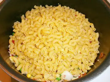 Make Tomato cream pasta step 2