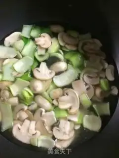 Make Mushroom soup step 4