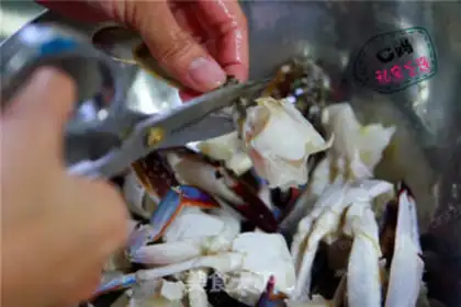 Make Homemade albino crabs step 1