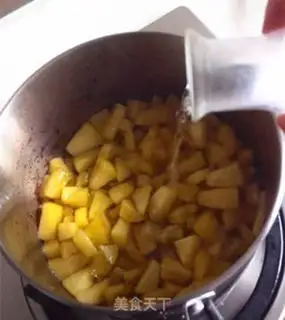 Make Flower apple pie step 3