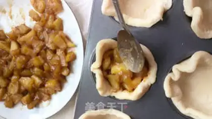 Make Flower apple pie step 8