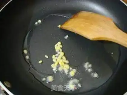 Make Roach-ding chicken step 1