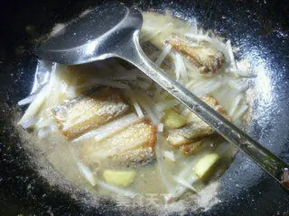 Make Carrot ribbon fish step 5
