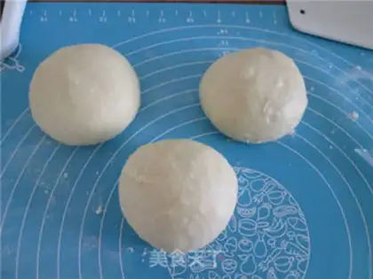 Make A salad sauce with milk toast step 12