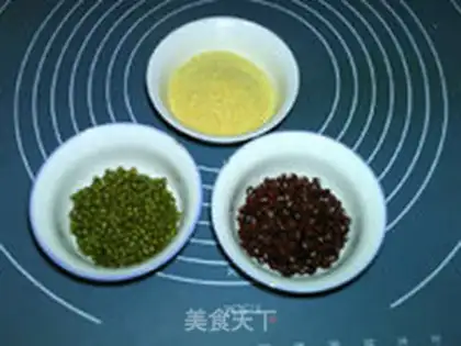 Make Red and green rice porridge step 0