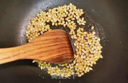 Make Butter sweet popcorn step 1
