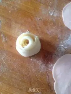 Make Birthday bun step 7