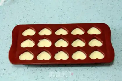 Make Heart-shaped cheesecake step 14