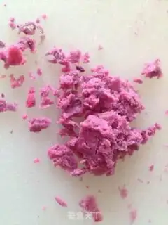 Make The embroidery bun step 2