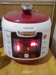 Make Liang Zhui